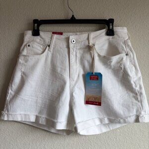 NWT Signature Levis High Rise White Denim Shorts Distressed Frayed Hem Size 8